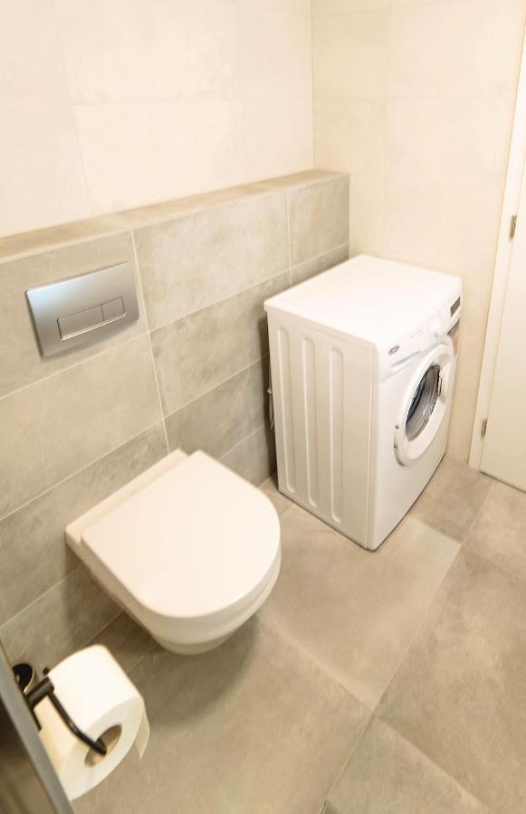 Tran Chien With Free Private Parking Apartmán Prague